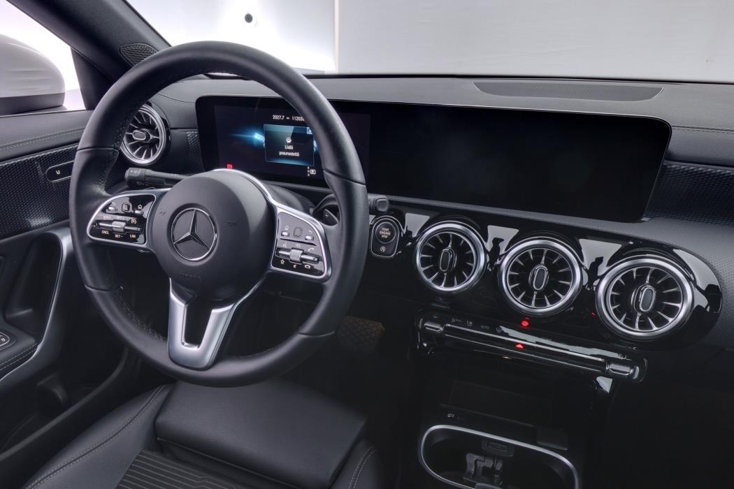 Mercedes-Benz CLA 2023