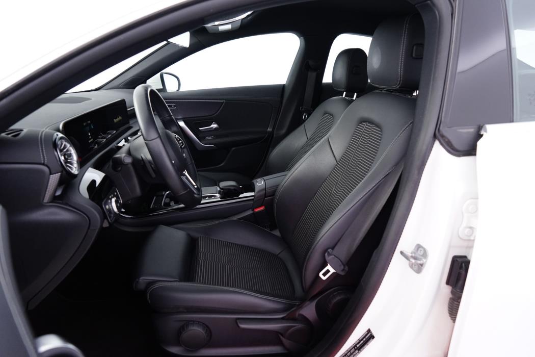 Mercedes-Benz CLA 2023