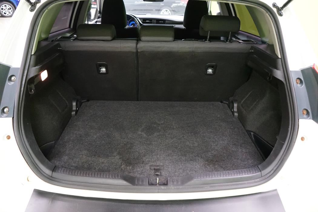 Toyota Auris 2016