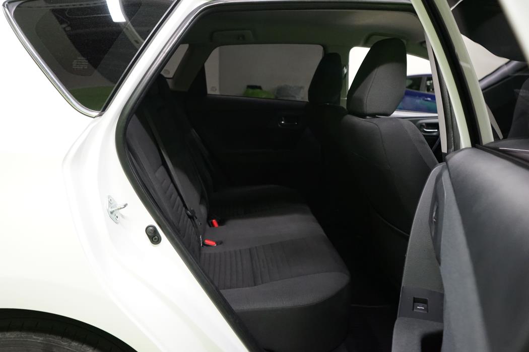 Toyota Auris 2016