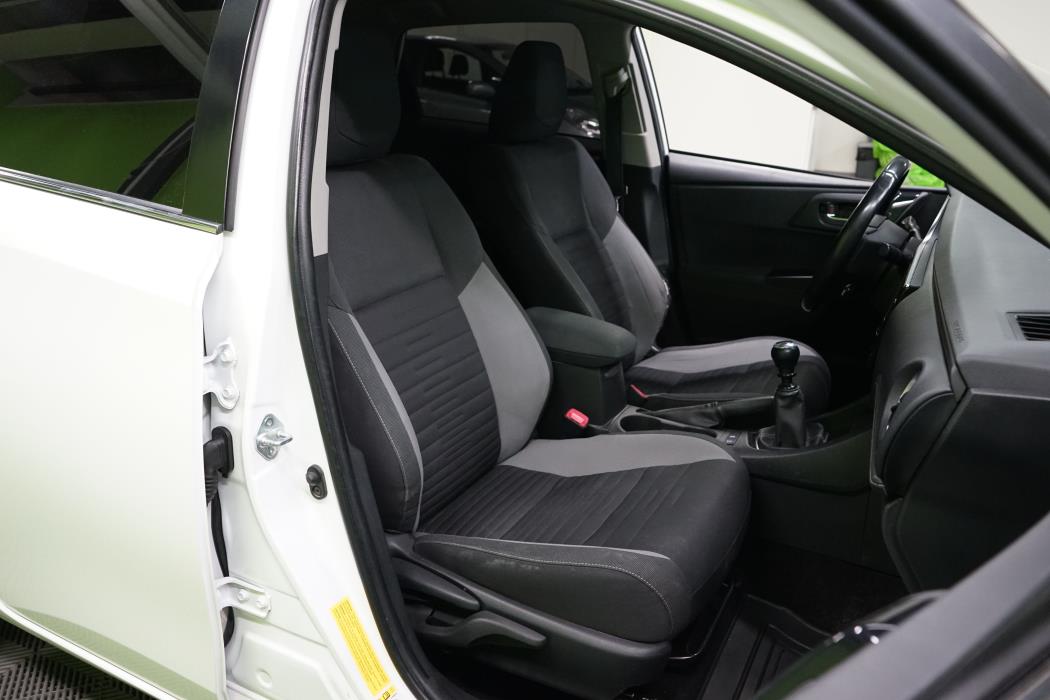 Toyota Auris 2016