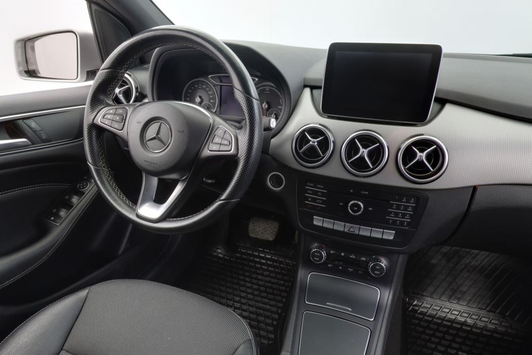 Mercedes-Benz B 2015