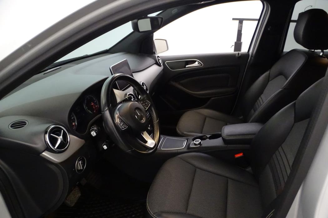 Mercedes-Benz B 2015