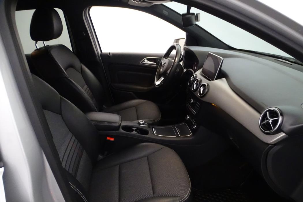 Mercedes-Benz B 2015