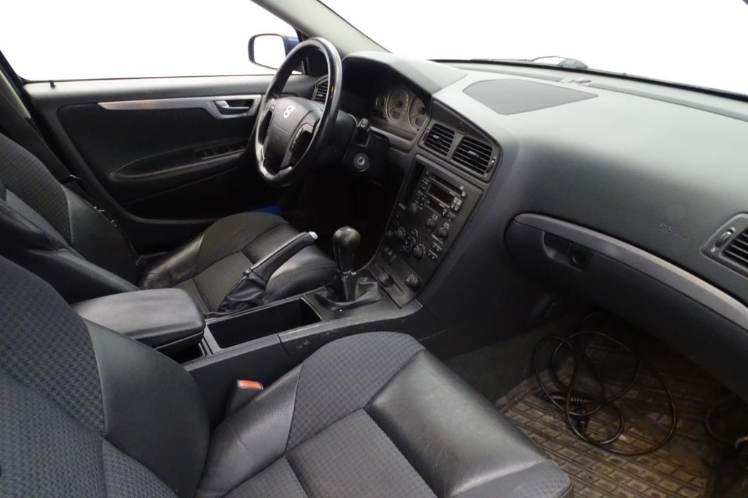 Volvo V70 2004