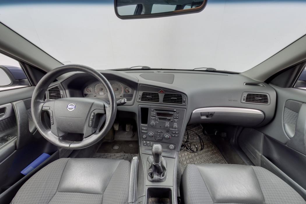 Volvo V70 2004