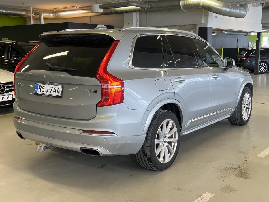 Volvo XC90 2015