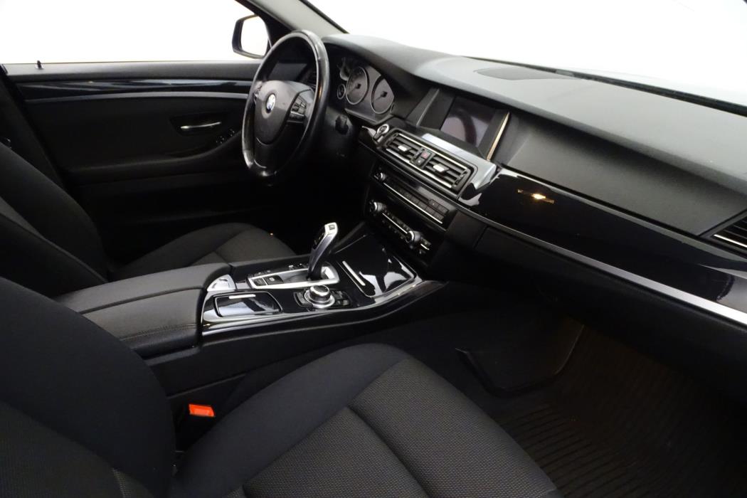 BMW 520 2015