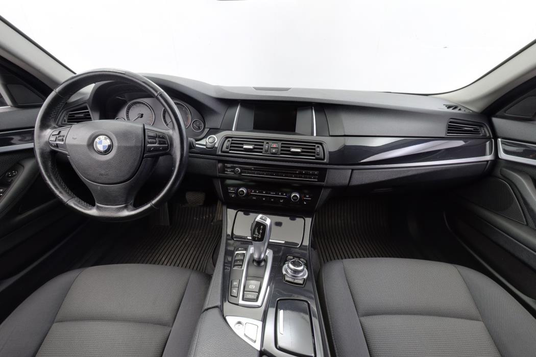 BMW 520 2015
