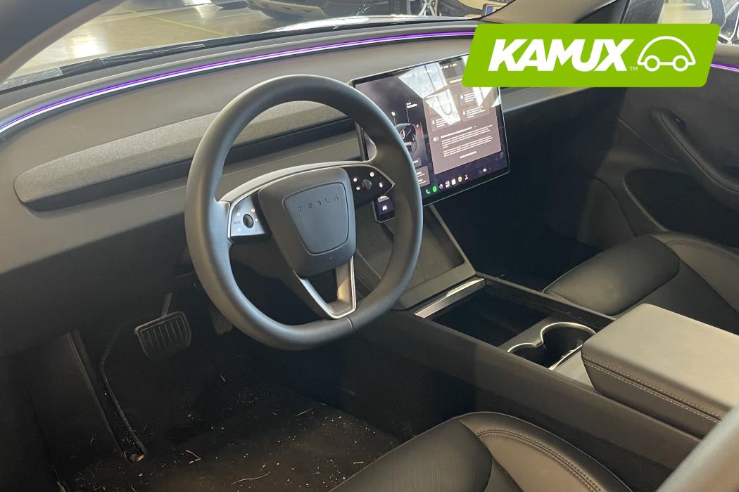 Tesla Model 3 2024