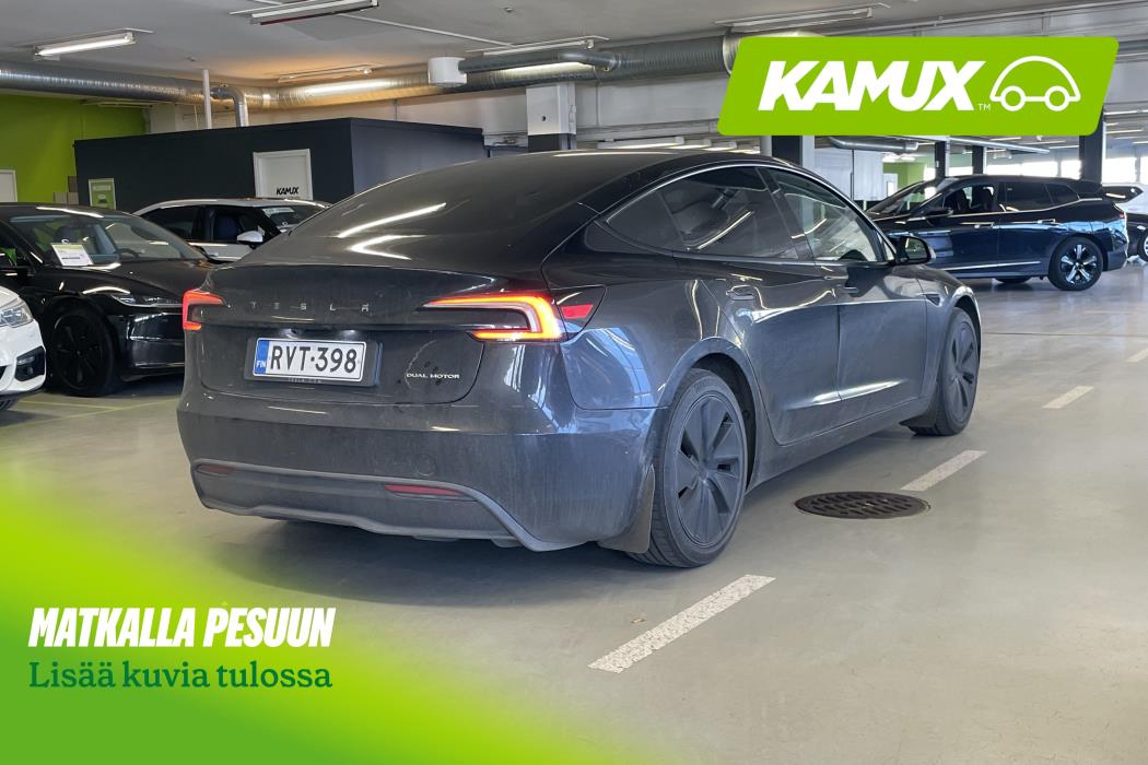 Tesla Model 3 2024