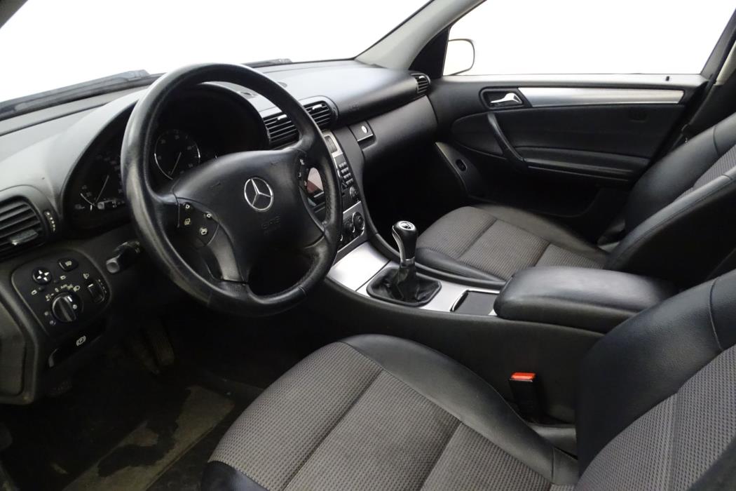 Mercedes-Benz C 2006