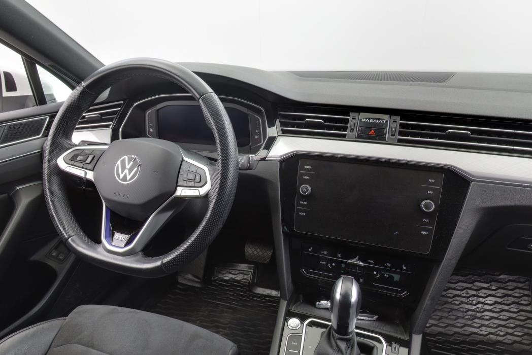 Volkswagen Passat 2021
