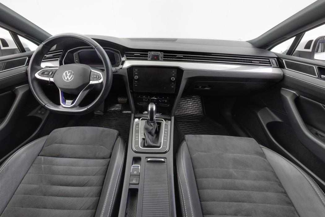Volkswagen Passat 2021