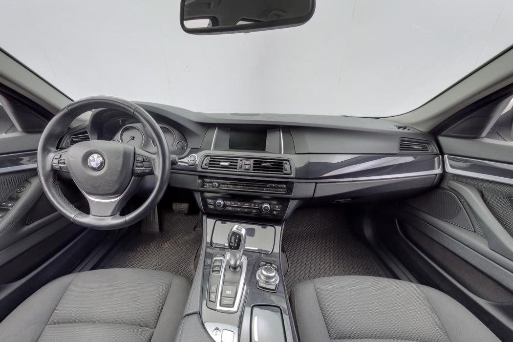 BMW 520 2013