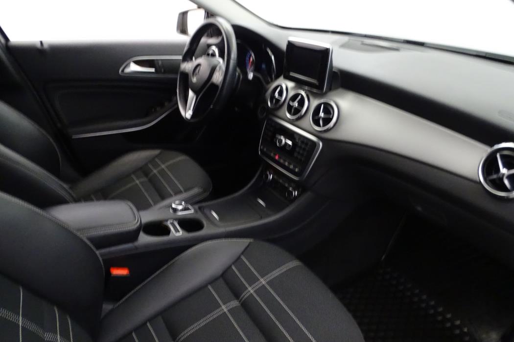 Mercedes-Benz GLA 2014