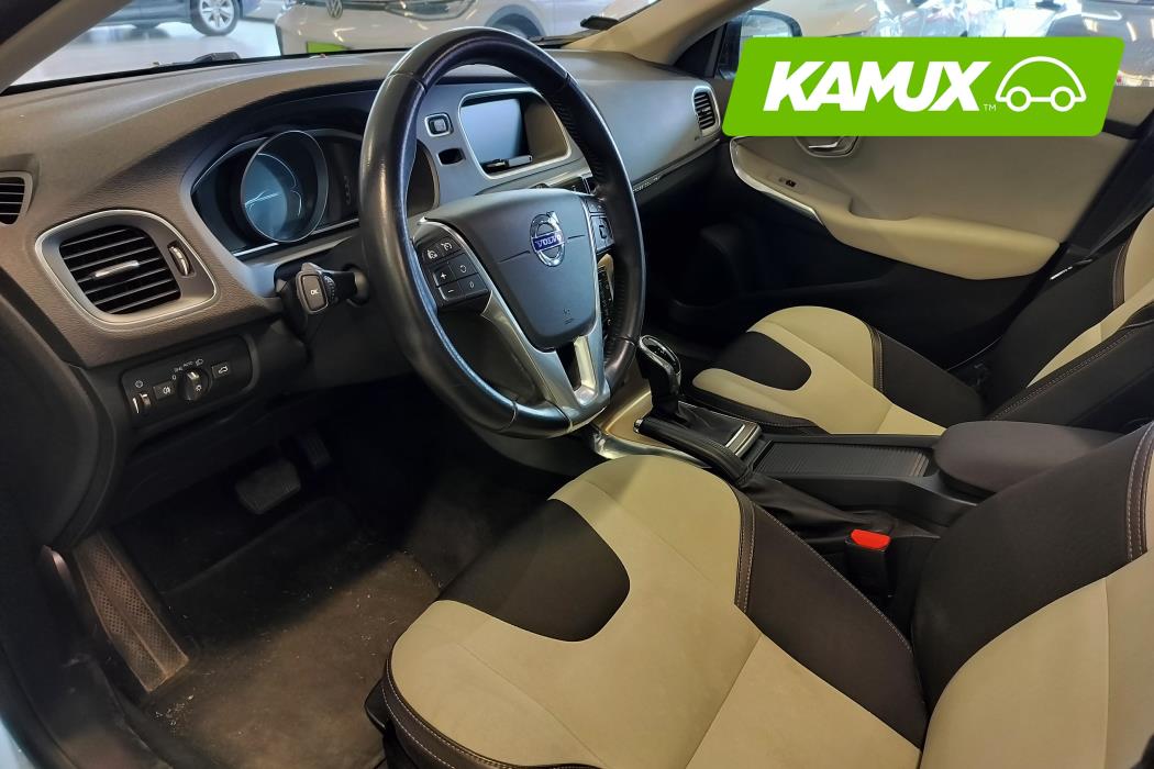 Volvo V40 Cross Country 2015