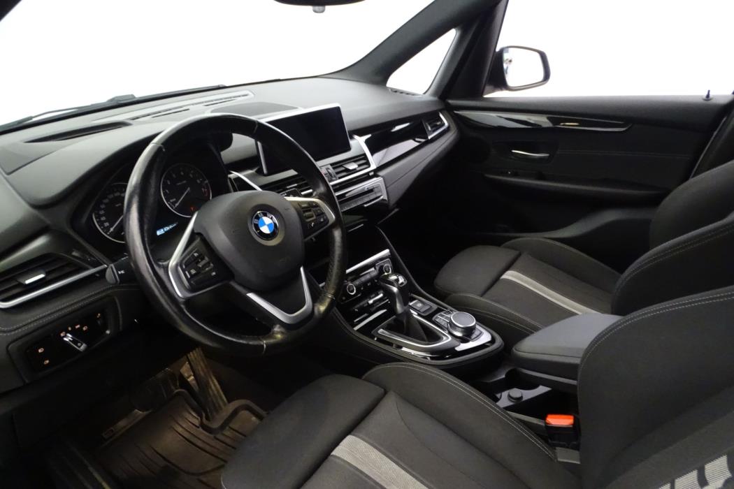 BMW 225 2018
