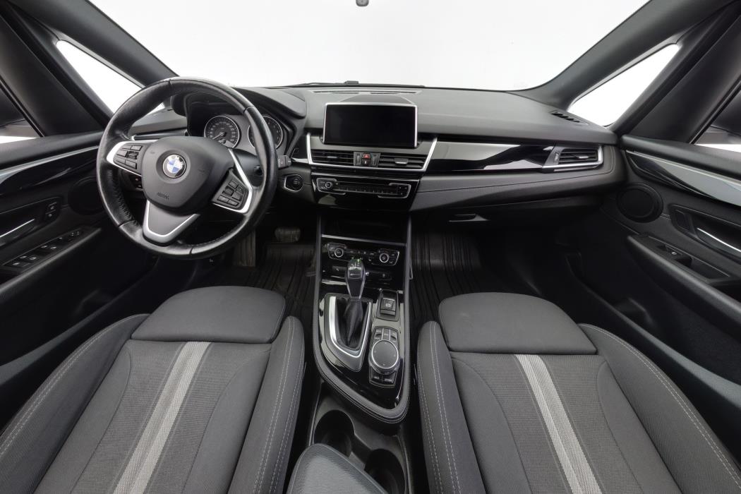BMW 225 2018