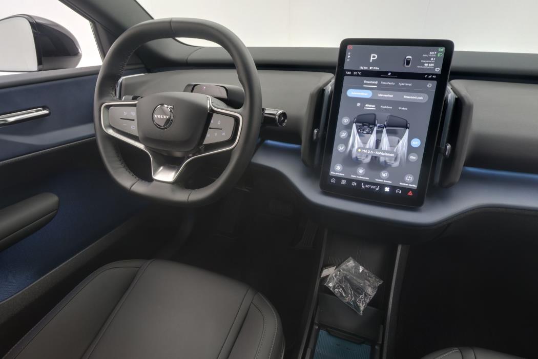 Volvo EX30 2024