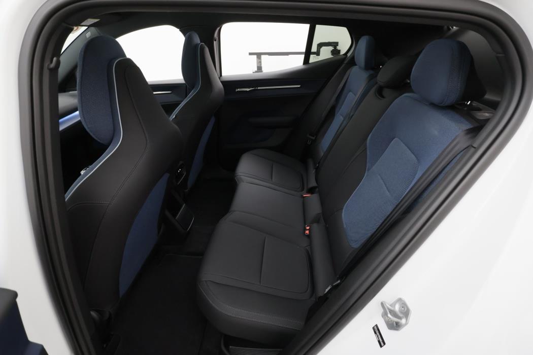 Volvo EX30 2024