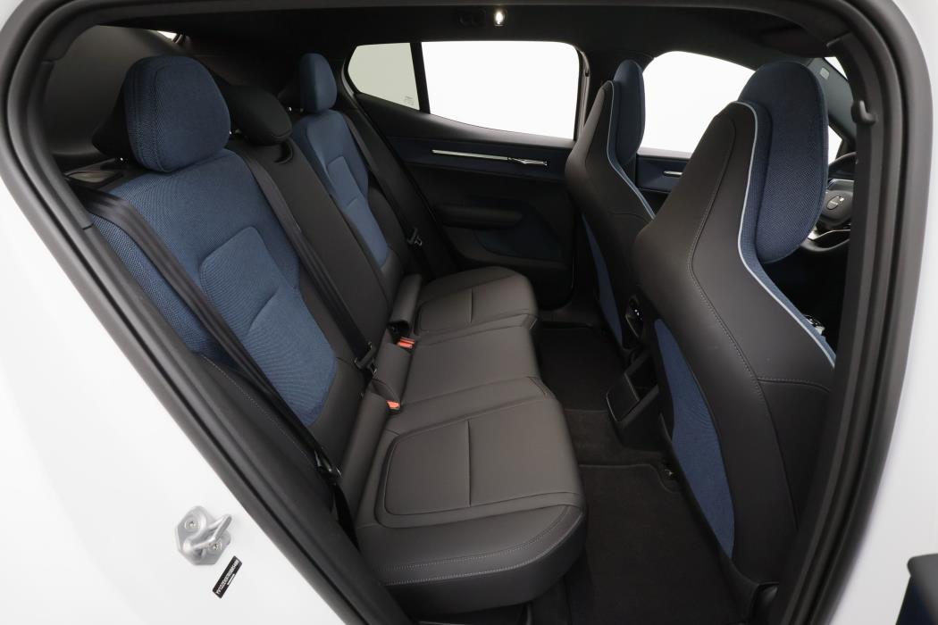 Volvo EX30 2024