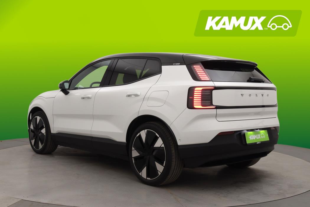 Volvo EX30 2024