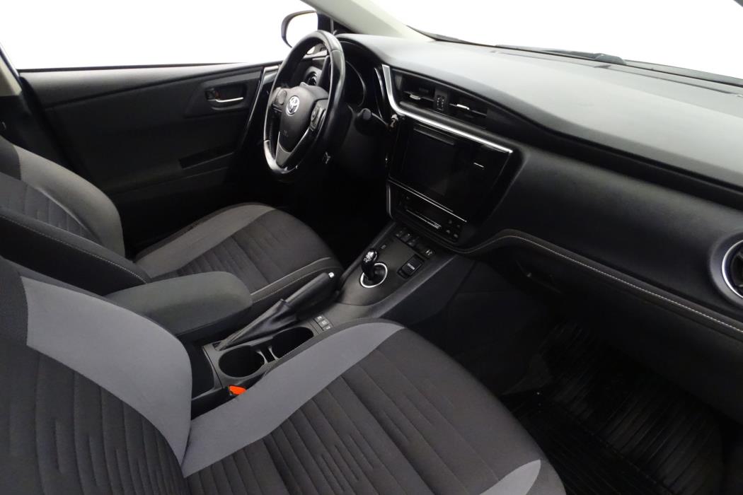 Toyota Auris 2017