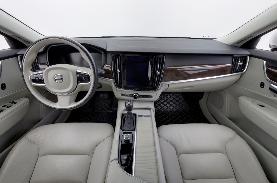 Volvo V90 2017