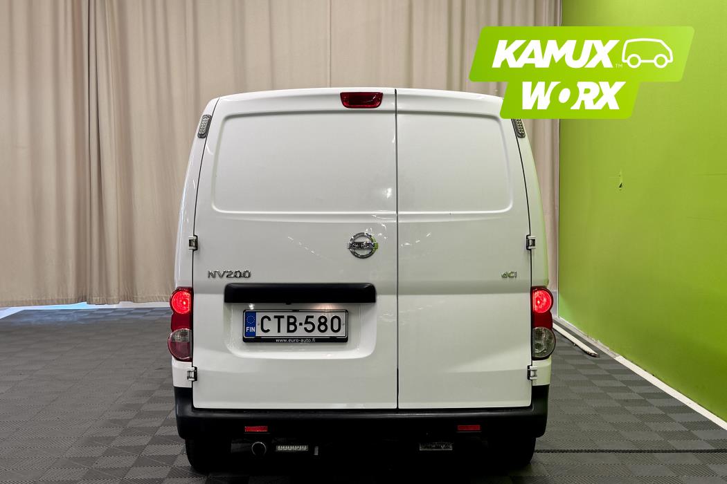 Nissan NV200 2015