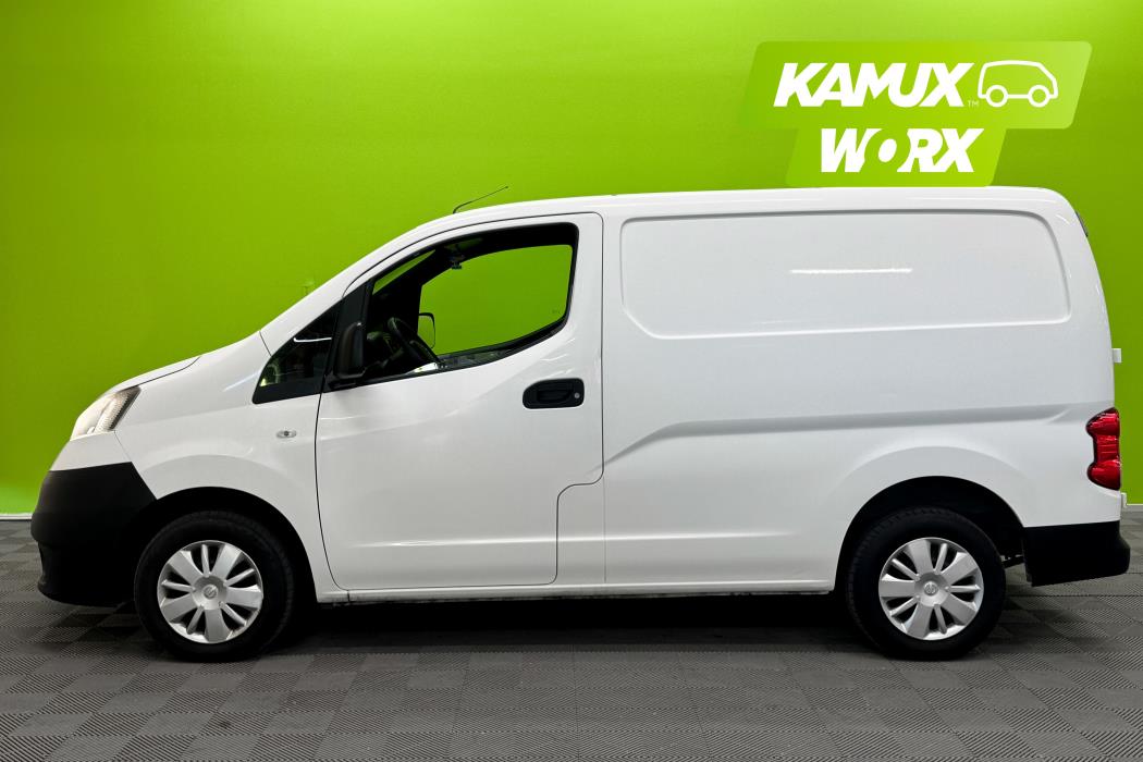 Nissan NV200 2015