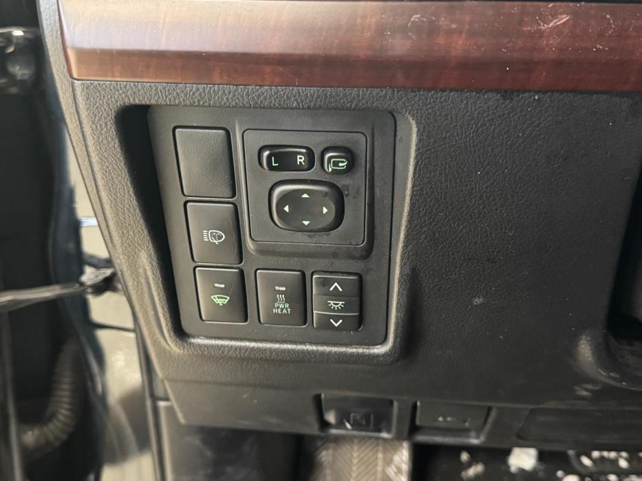 Toyota Land Cruiser 2014