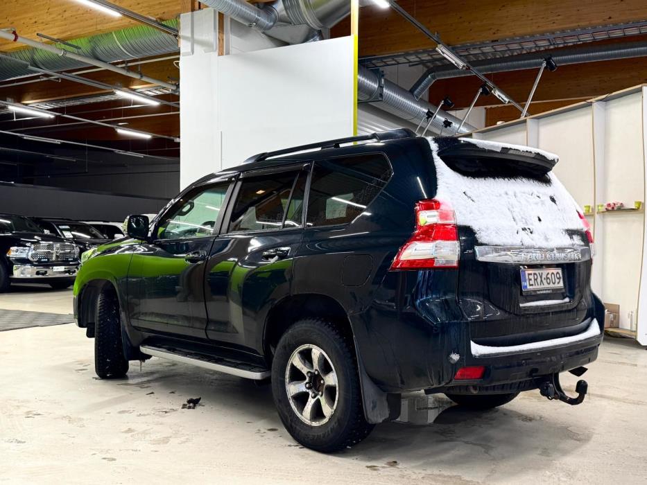 Toyota Land Cruiser 2014