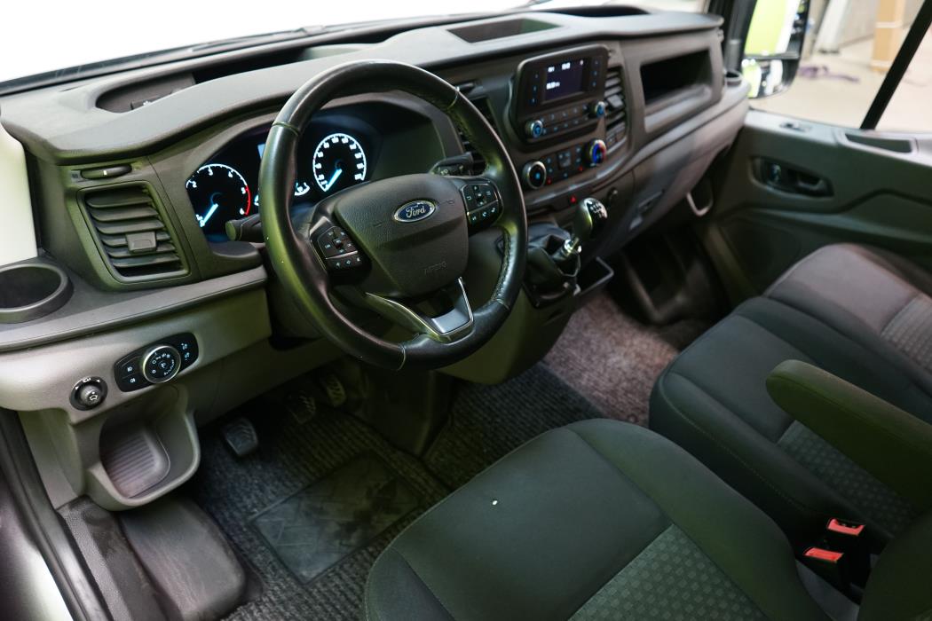 Ford Transit 2021