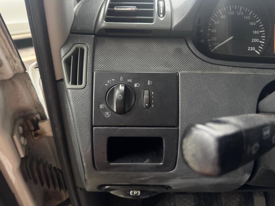 Mercedes-Benz Vito 2011