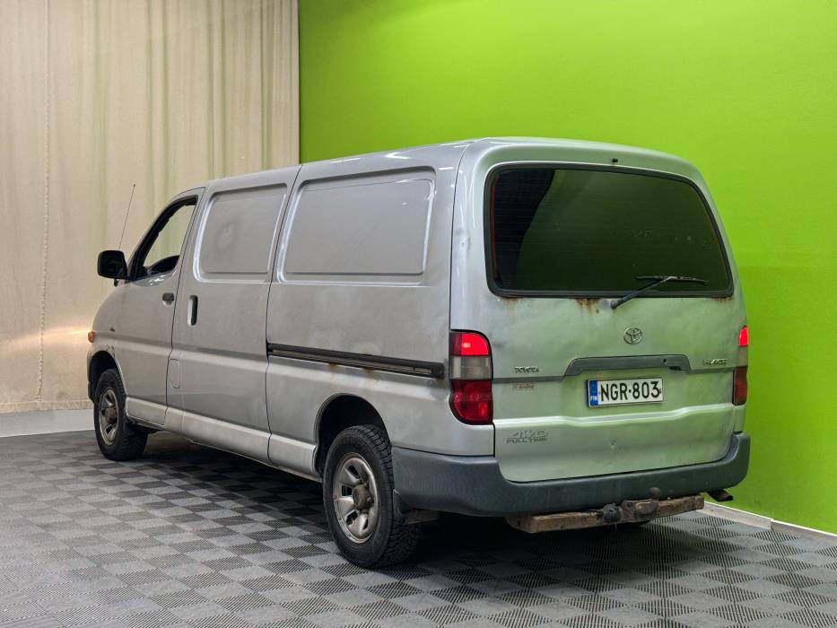 Toyota Hiace 2006