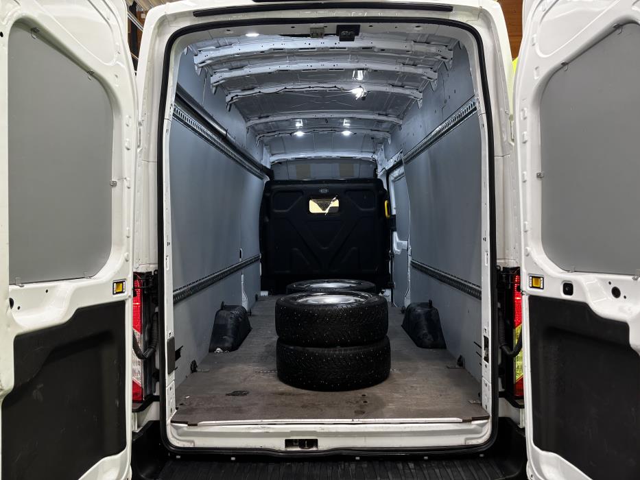 Ford Transit 2023