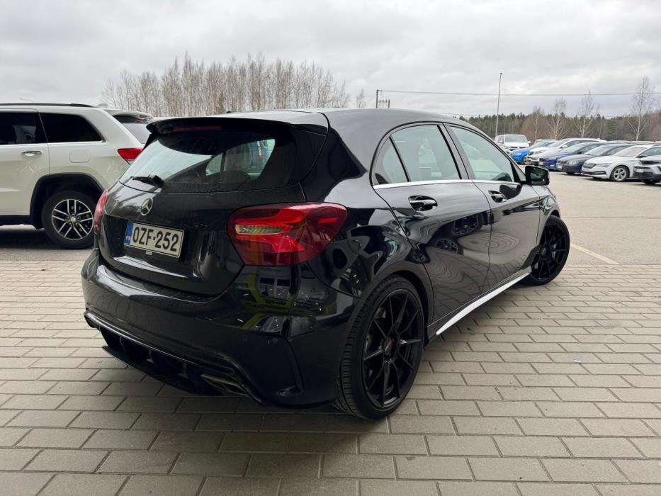 Mercedes-Benz A 2016