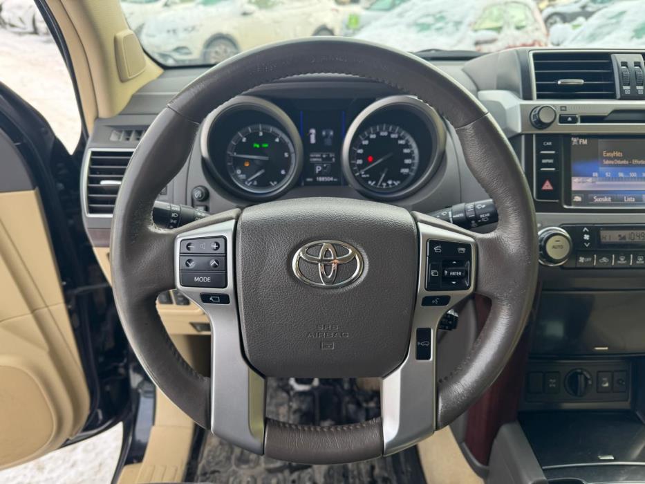Toyota Land Cruiser 2016