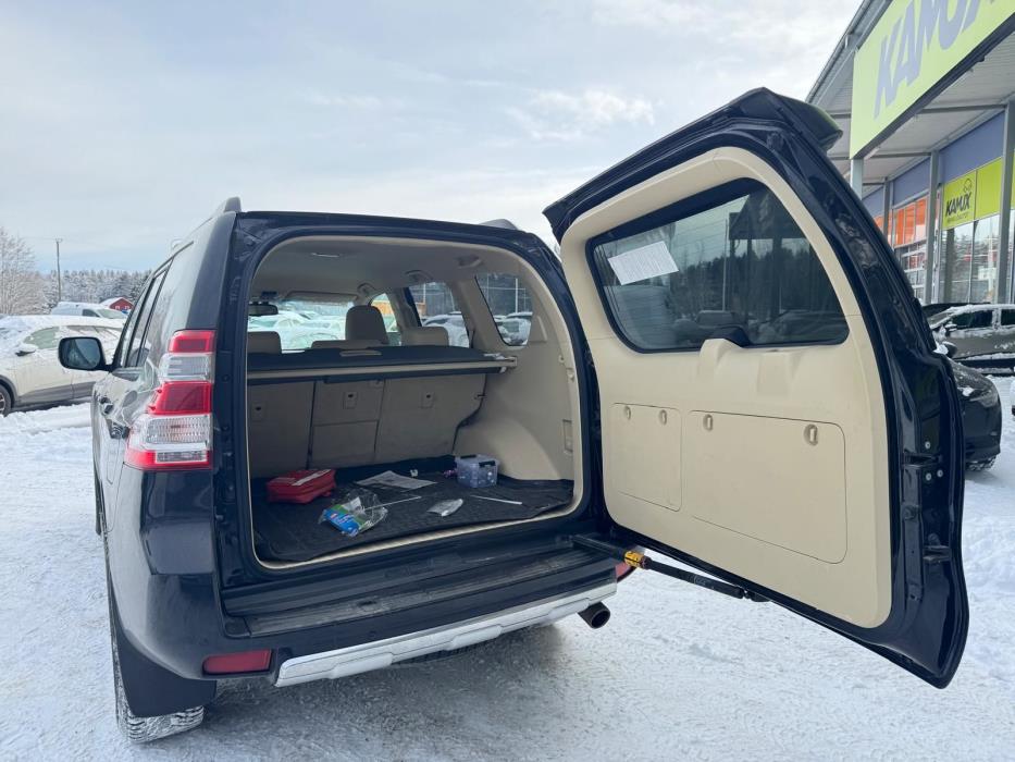 Toyota Land Cruiser 2016