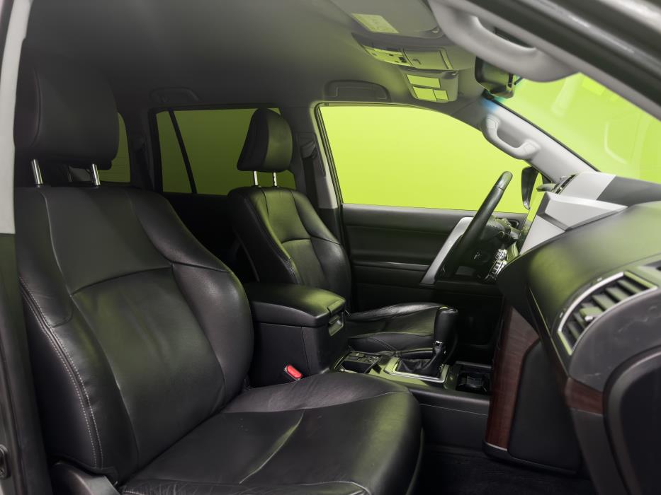 Toyota Land Cruiser 2016