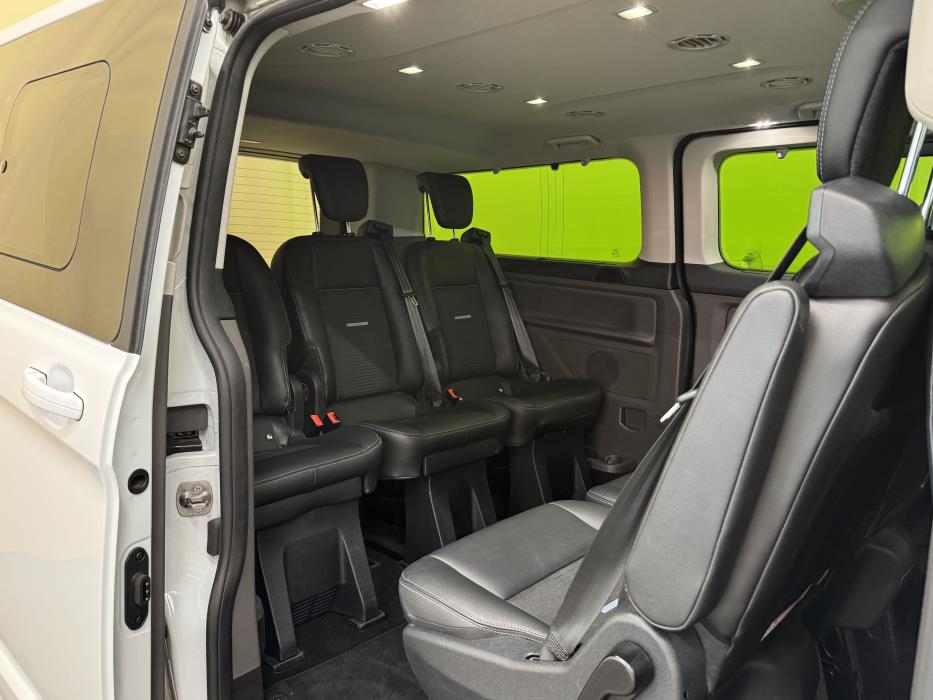 Ford Tourneo Custom 2023