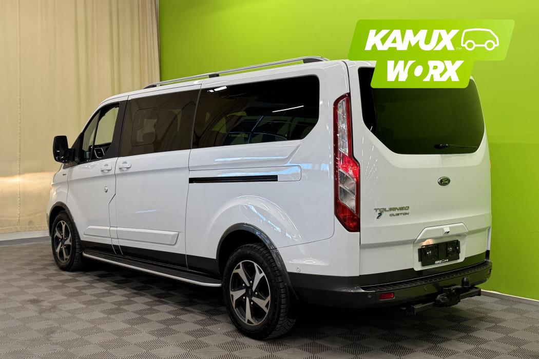 Ford Tourneo Custom 2023