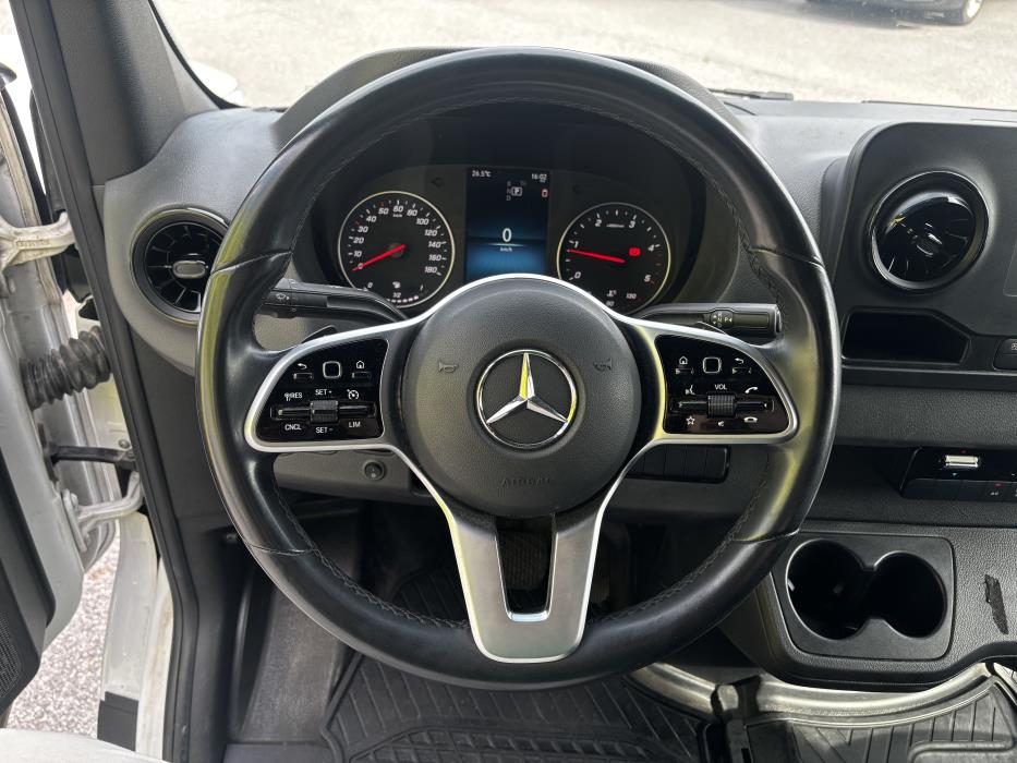 Mercedes-Benz Sprinter 2023
