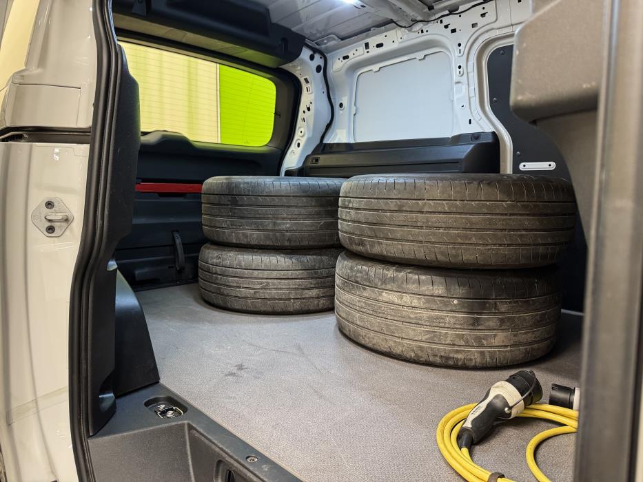 Volkswagen ID. Buzz Cargo 2023