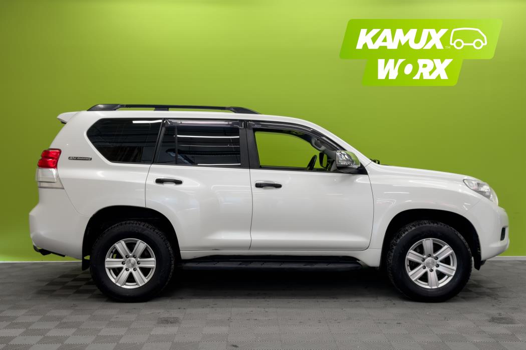 Toyota Land Cruiser 2011