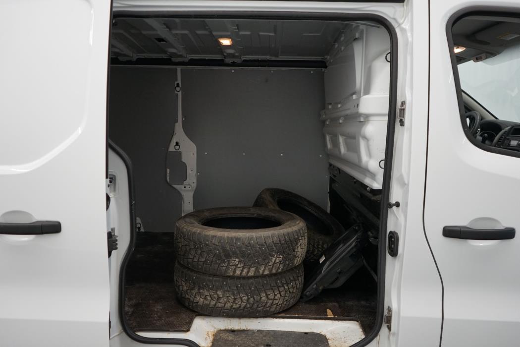 Nissan NV300 2017