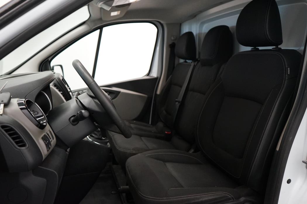 Nissan NV300 2017