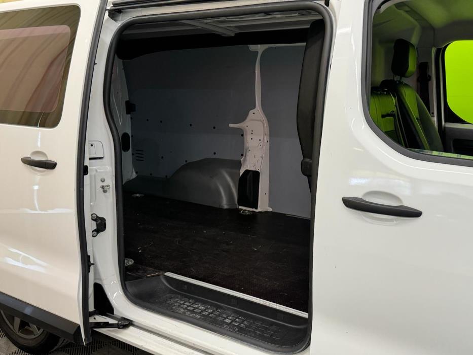 Opel Vivaro 2021