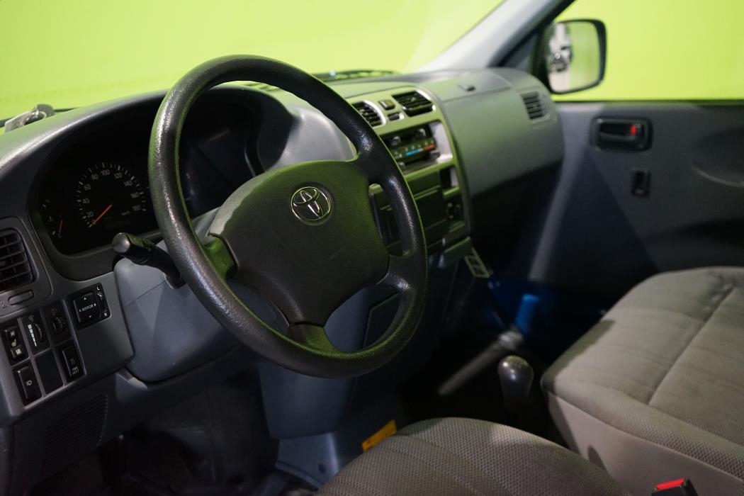 Toyota Hiace 2008
